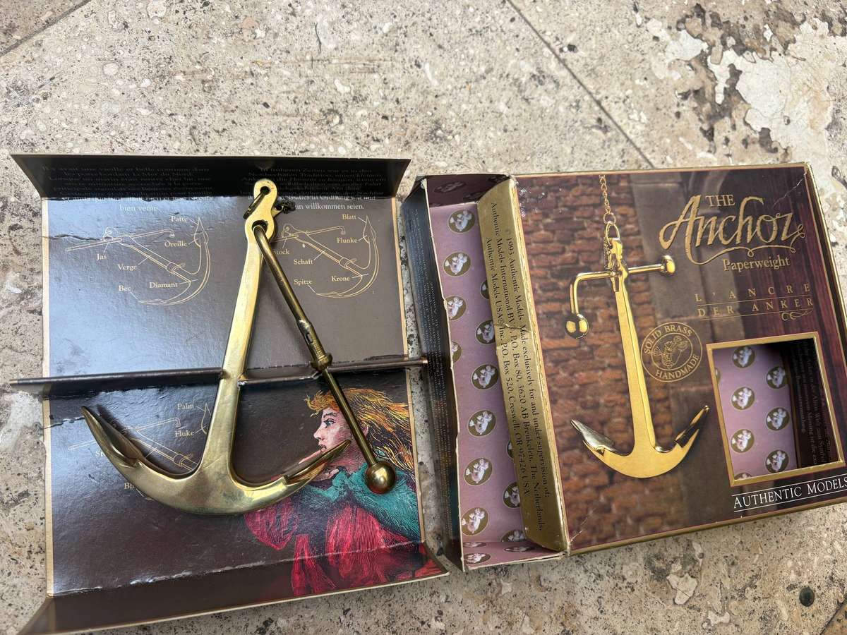 Vintage brass anchor paperweight authentic models usa 1994