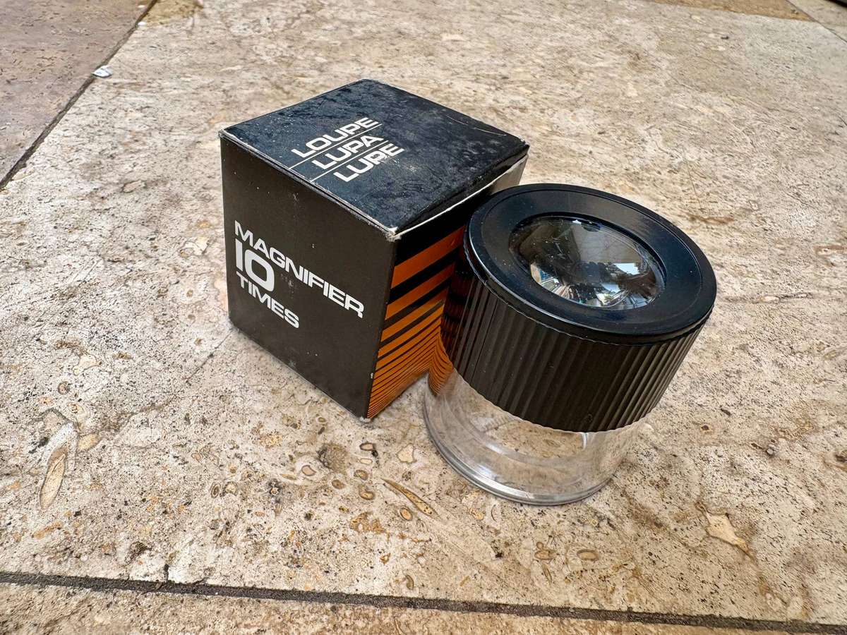10x magnifier loupe with measure  2 cm