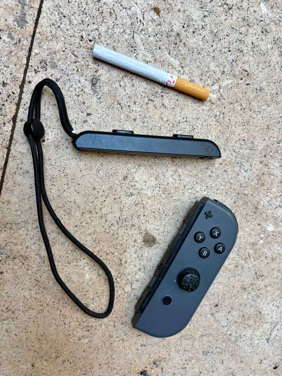 Nintendo Joy-Con 2 grey  (Right) with strap