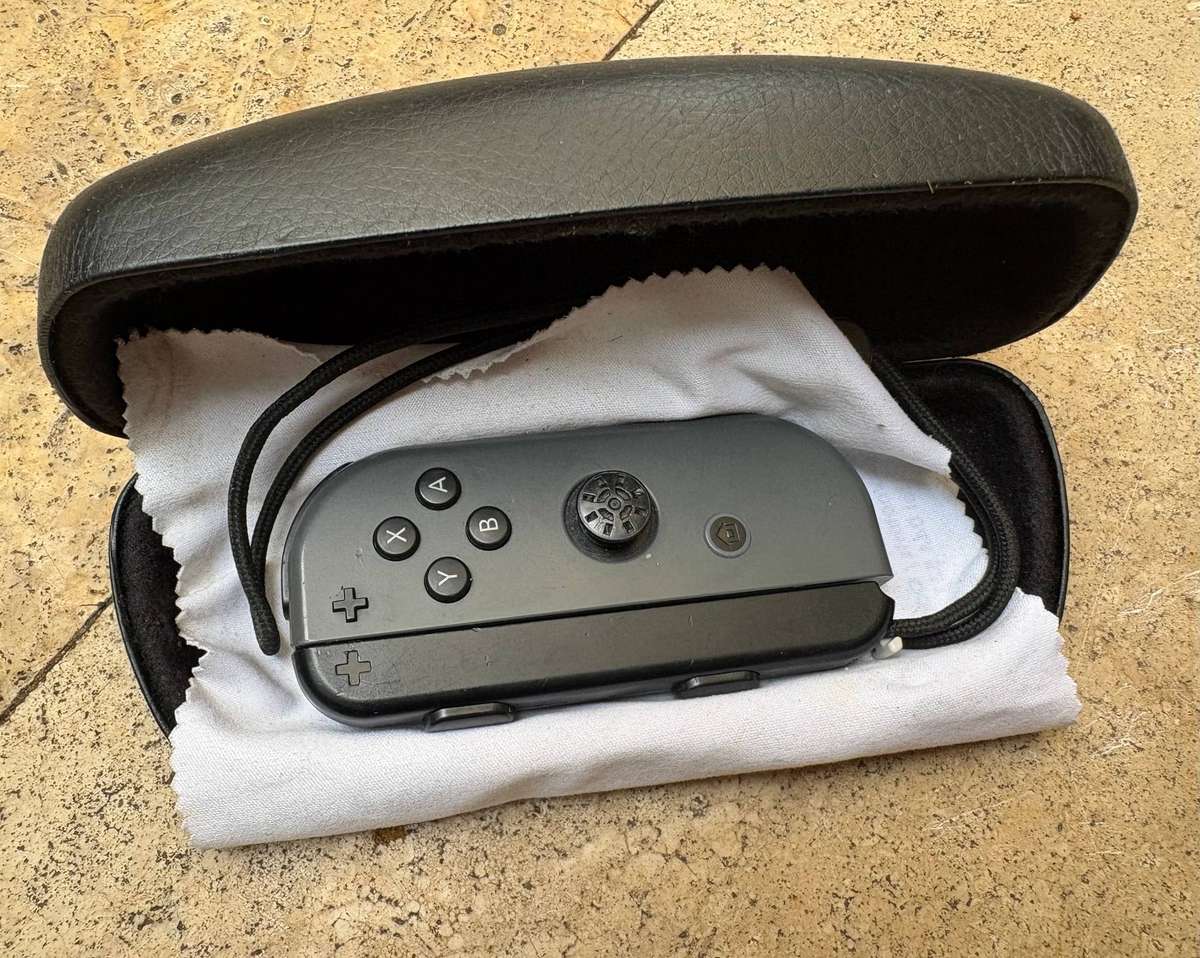 Nintendo Joy-Con 2 grey  (Right) with strap
