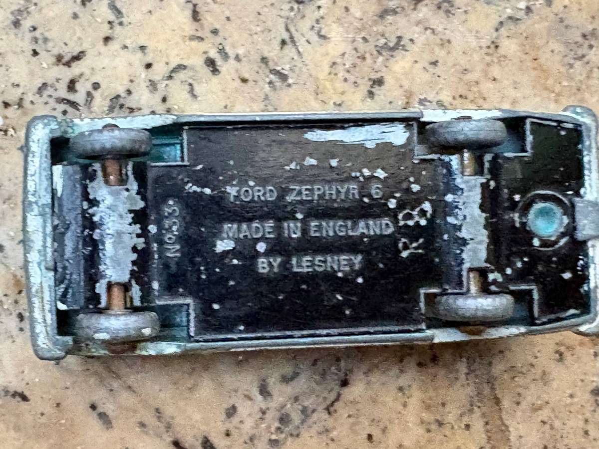 Vintage Lesney Ford Zephyr 6 no 33 1960s Die cast car