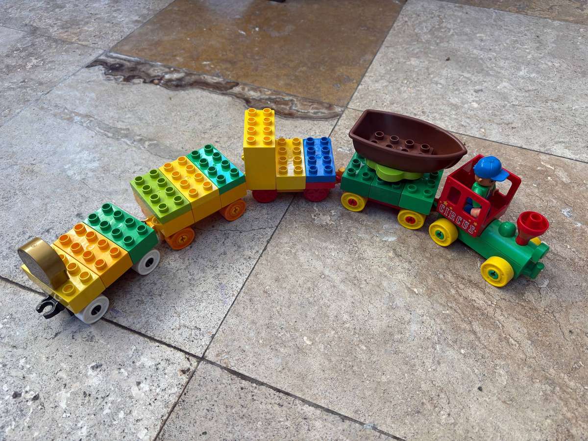 LEGO  Duplo train cart x5  spares lot