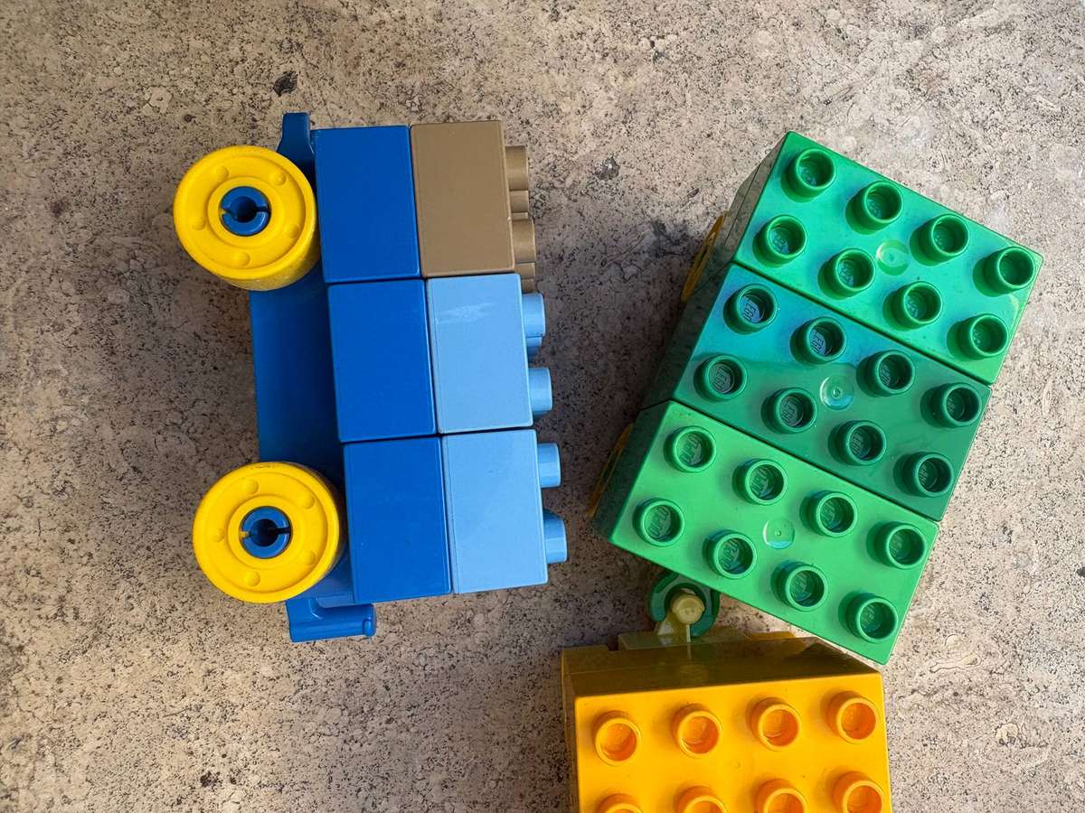 Lego duplo train of bricks x5