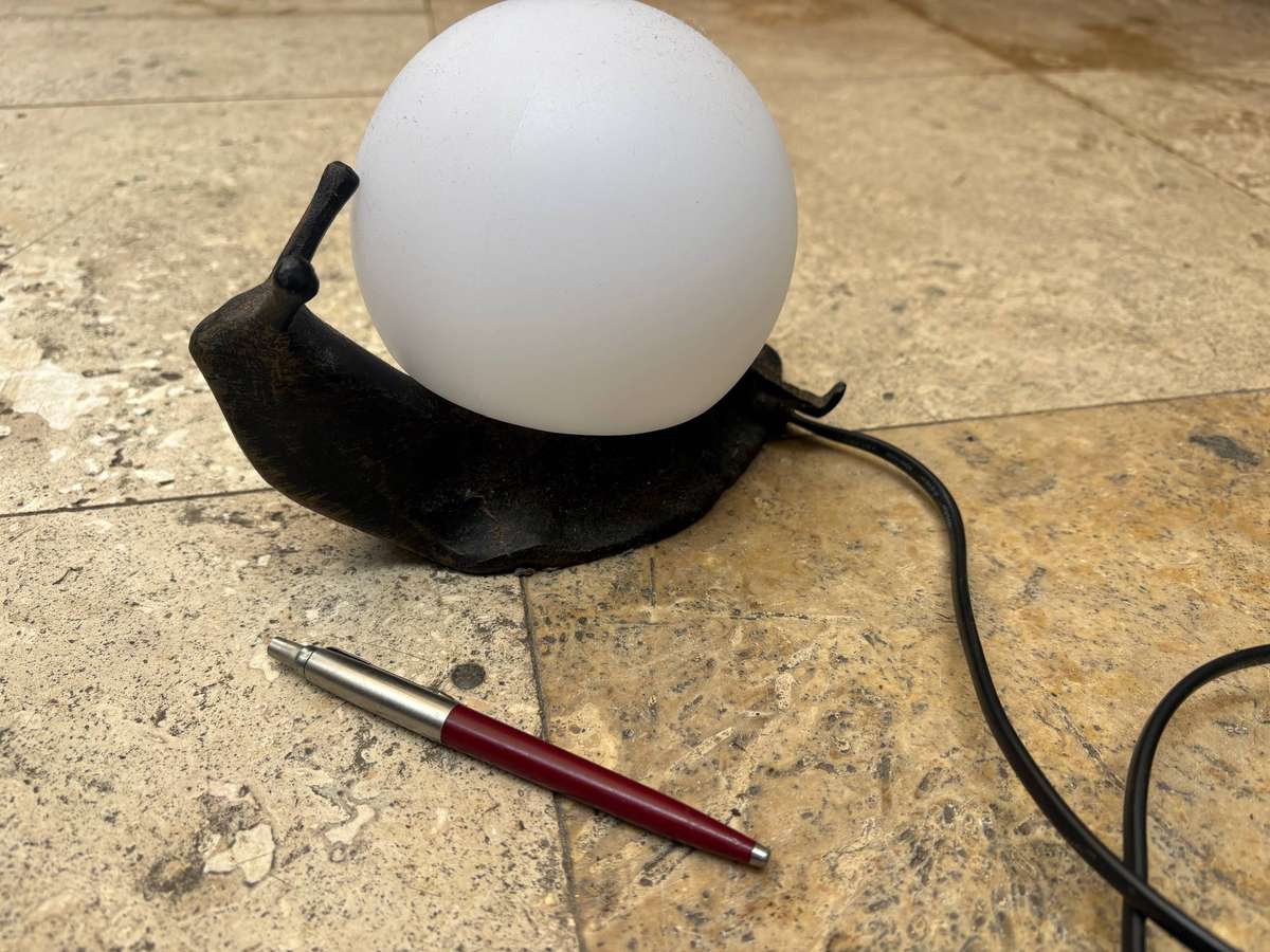 Vintage metal snail desk lamp