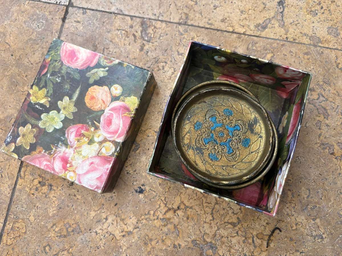 Vintage  florentine coaster set of 5 hand painted Italy