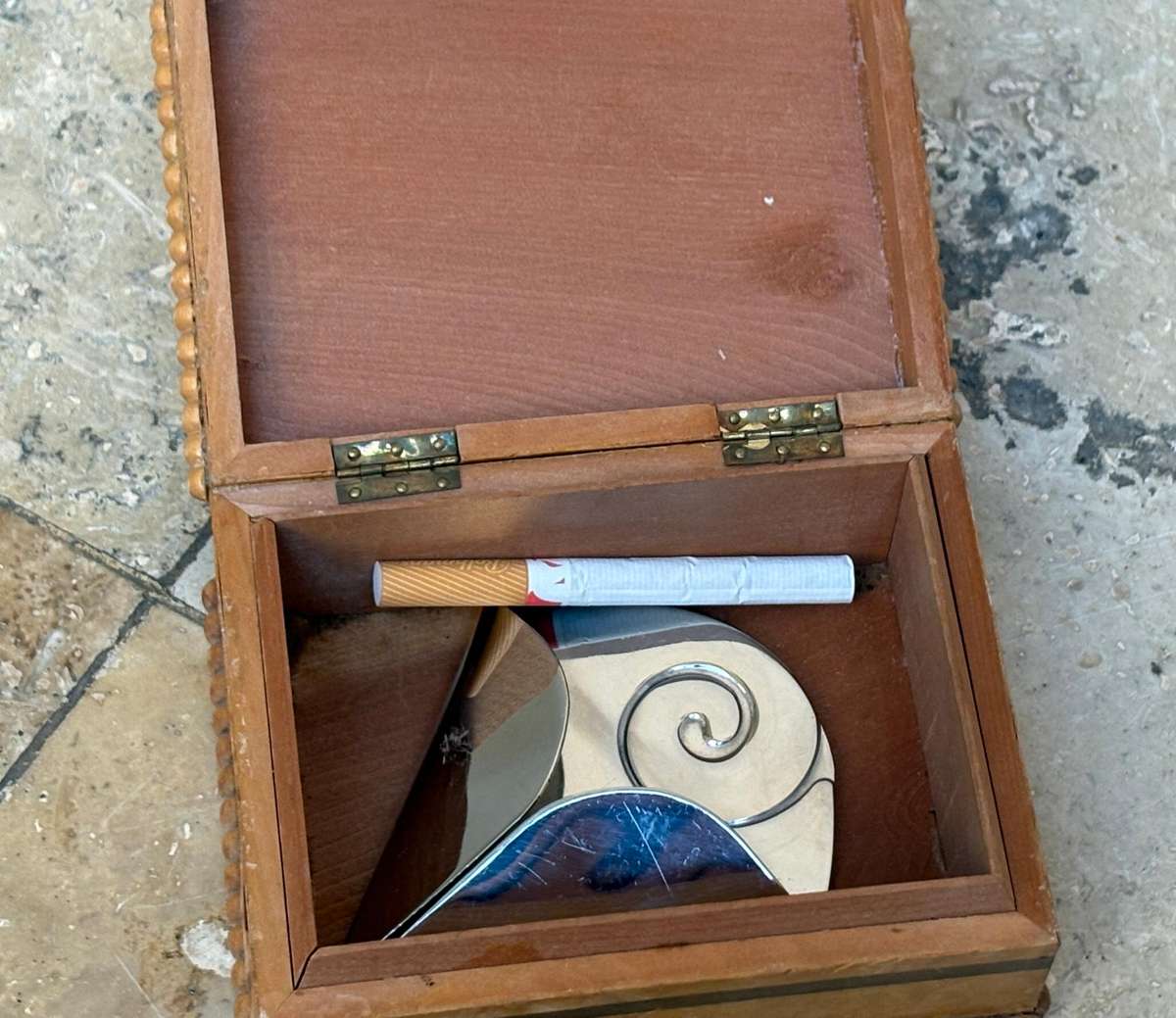 Vintage Carol Boyes kitchen towel holder in vintage wood box