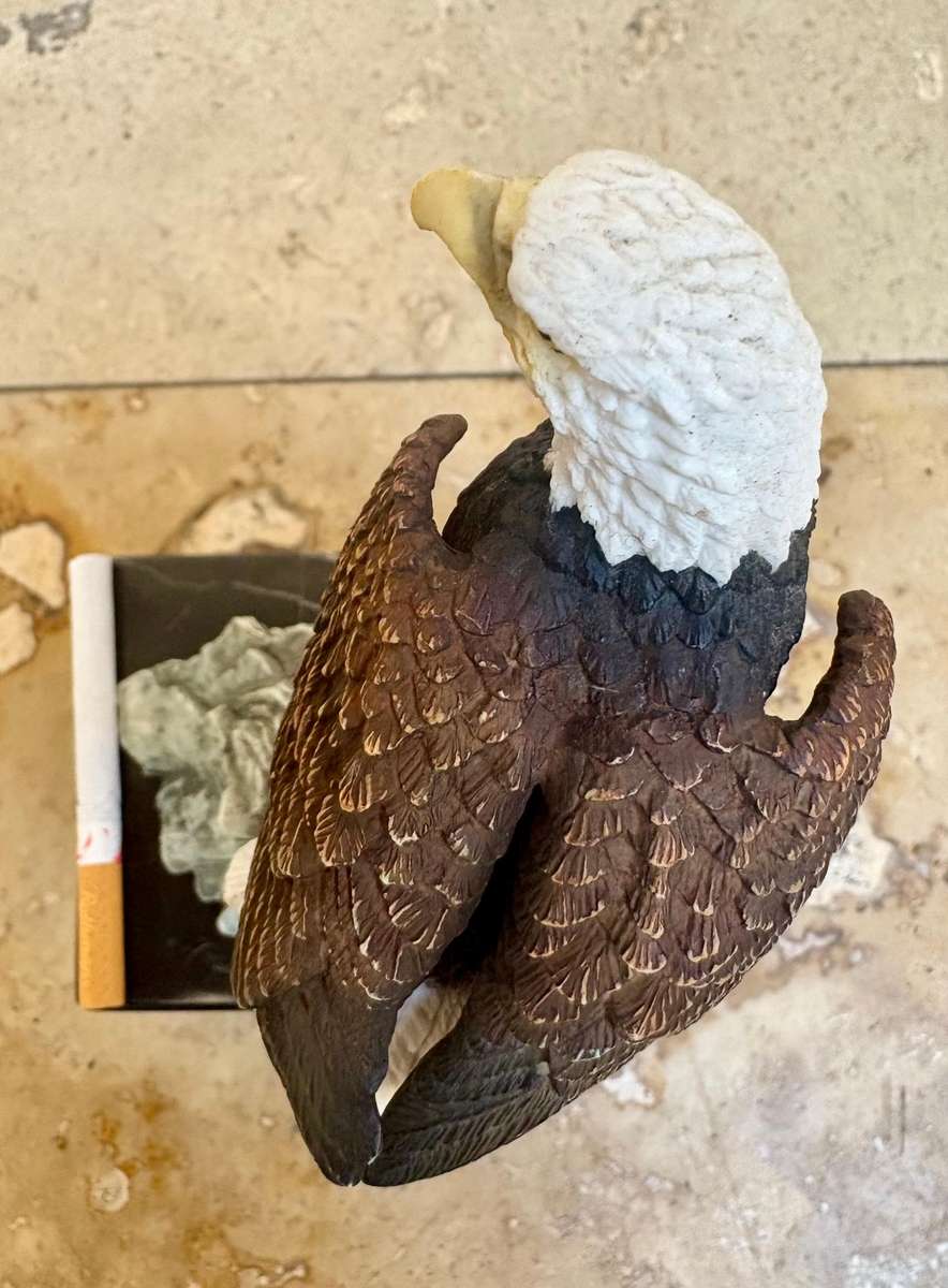 Bald eagle sculpture on marble base crystal cathedral Eagles club 2004 10 inch , 25 cm