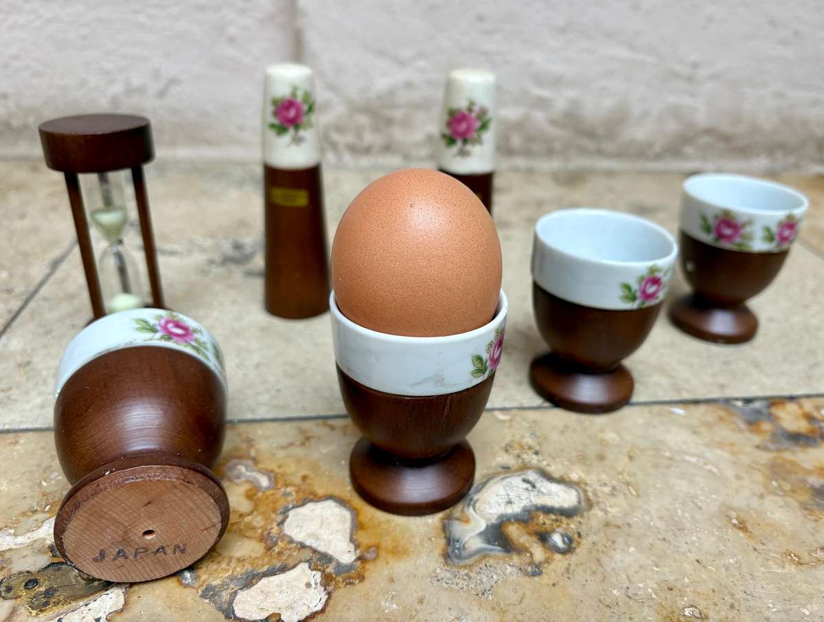 Vintage egg set breakfast set Japan with timer egg cups salt + pepper 7 piece NIB
