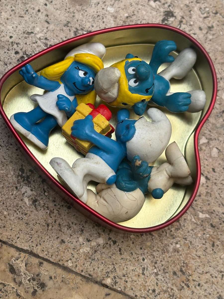 Vintage Peyo Smurf lot of 4