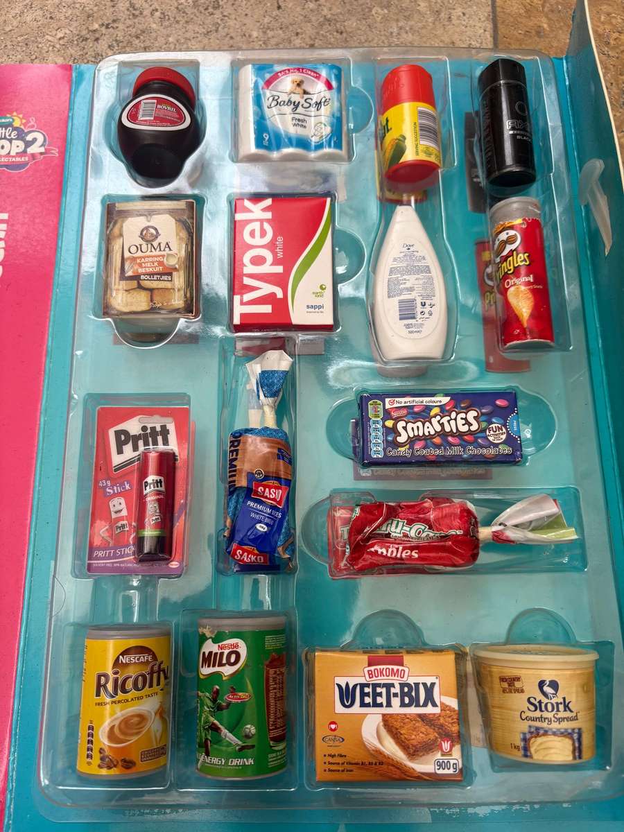 CHECKERS minis  LITTLE SHOP COMPLETE SET 2 COLLECTORS CASE  checkers mini Collectables 30 piece 2017