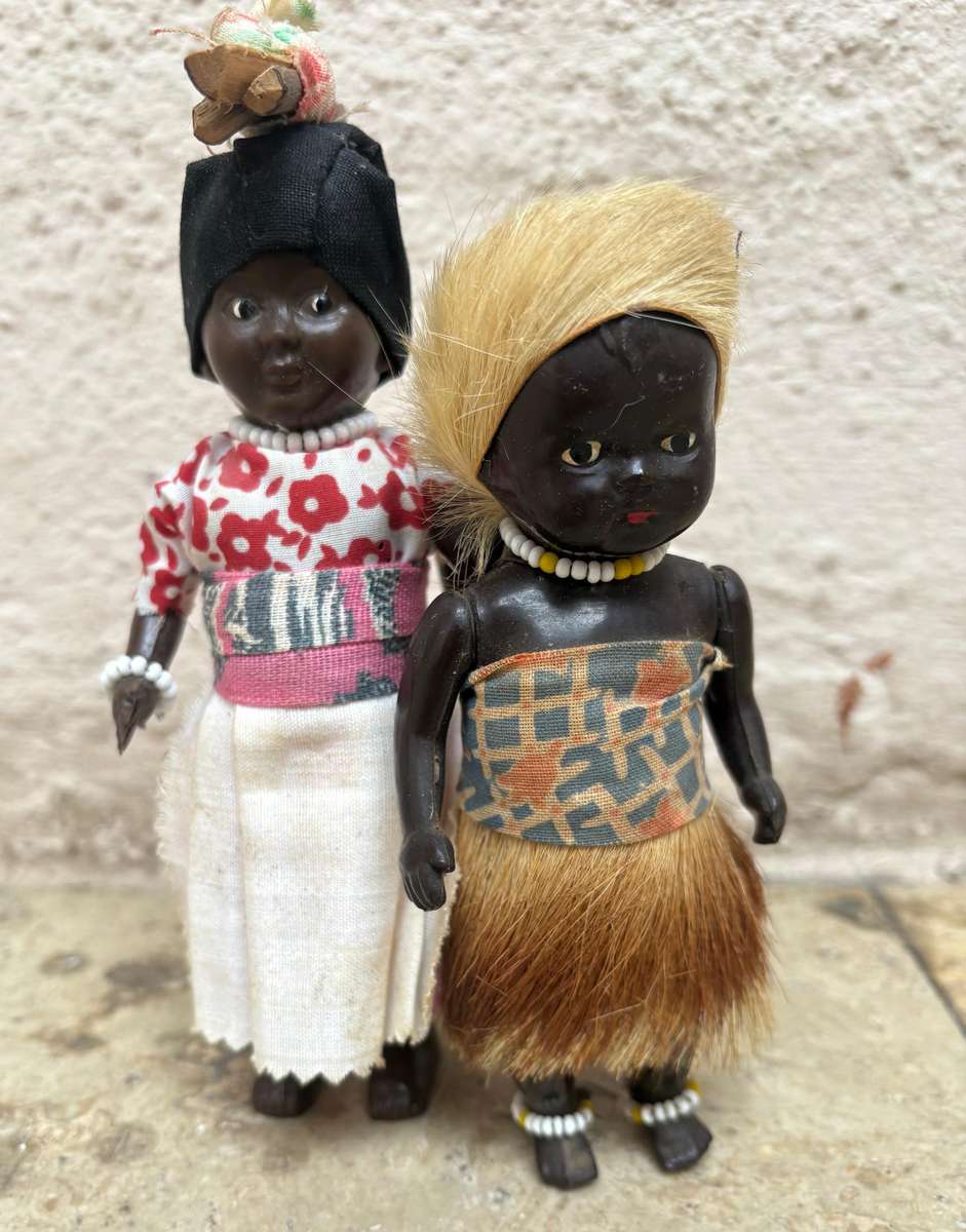 Vintage African Zulu doll pair hard plastic from the 60s
