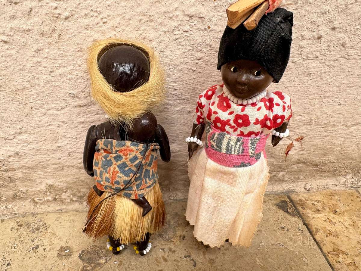 Vintage African Zulu doll pair hard plastic from the 60s