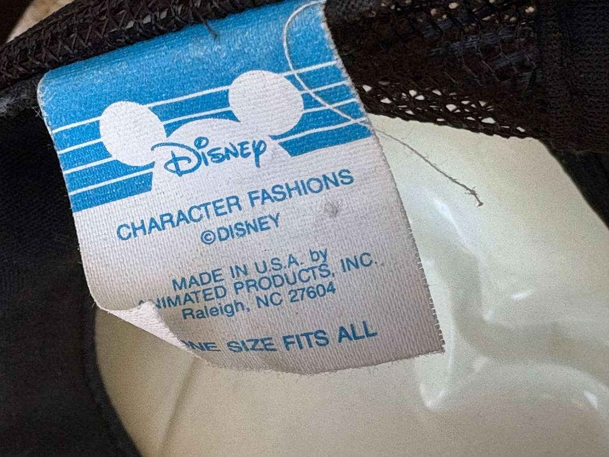 Vintage 90s Disney goofy SnapBack hat hard plastic USA