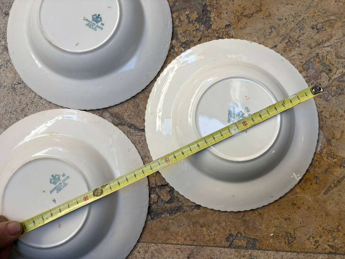 Vintage Johnson brothers plate lot of 3