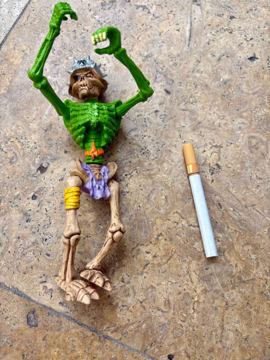 Skeleton fighters figure Skull Blast