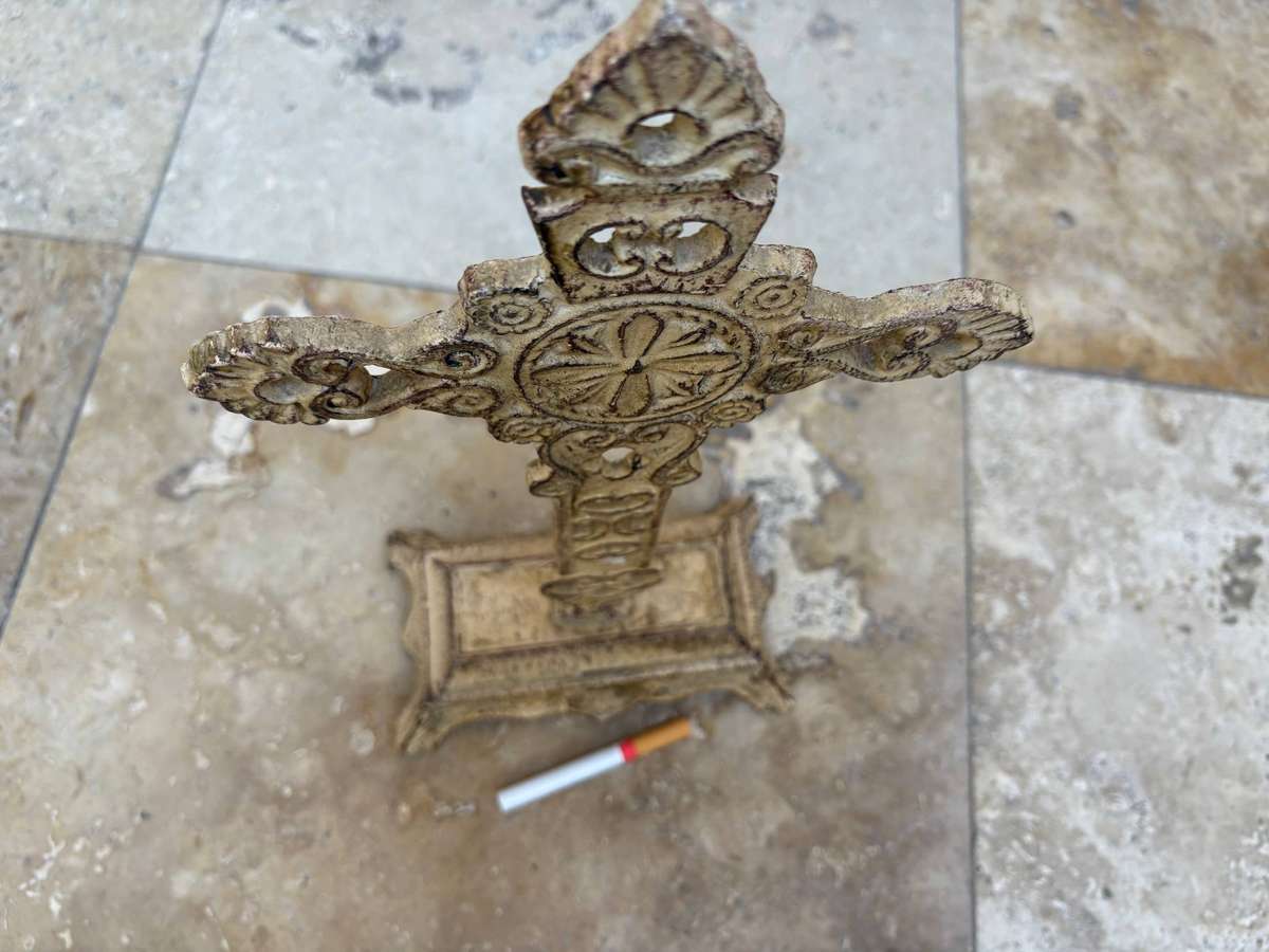 Crucifix table top cast iron cross rustic Victorian style