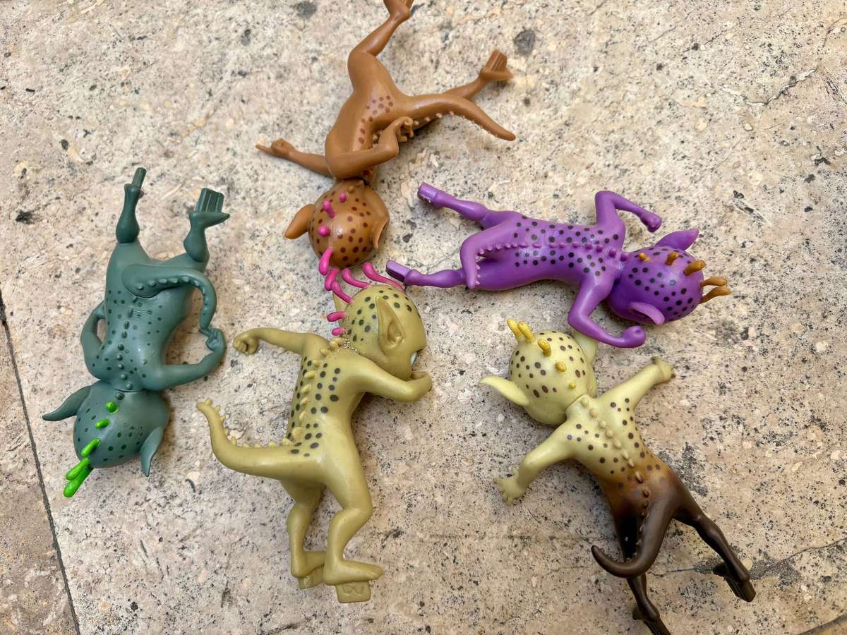 Cadbury Martian pvc alien figure  lot of 5
