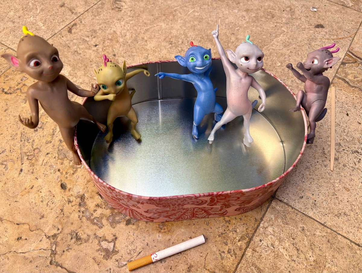Cadbury Martians pvc alien lot of 5