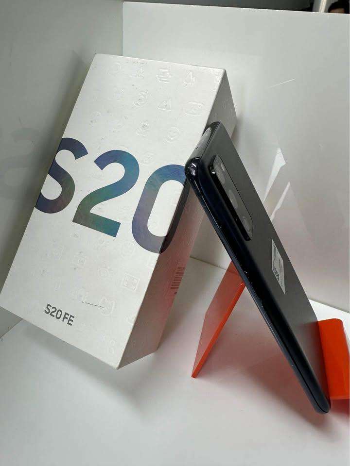 Samsung S20fe Dual sim - used
