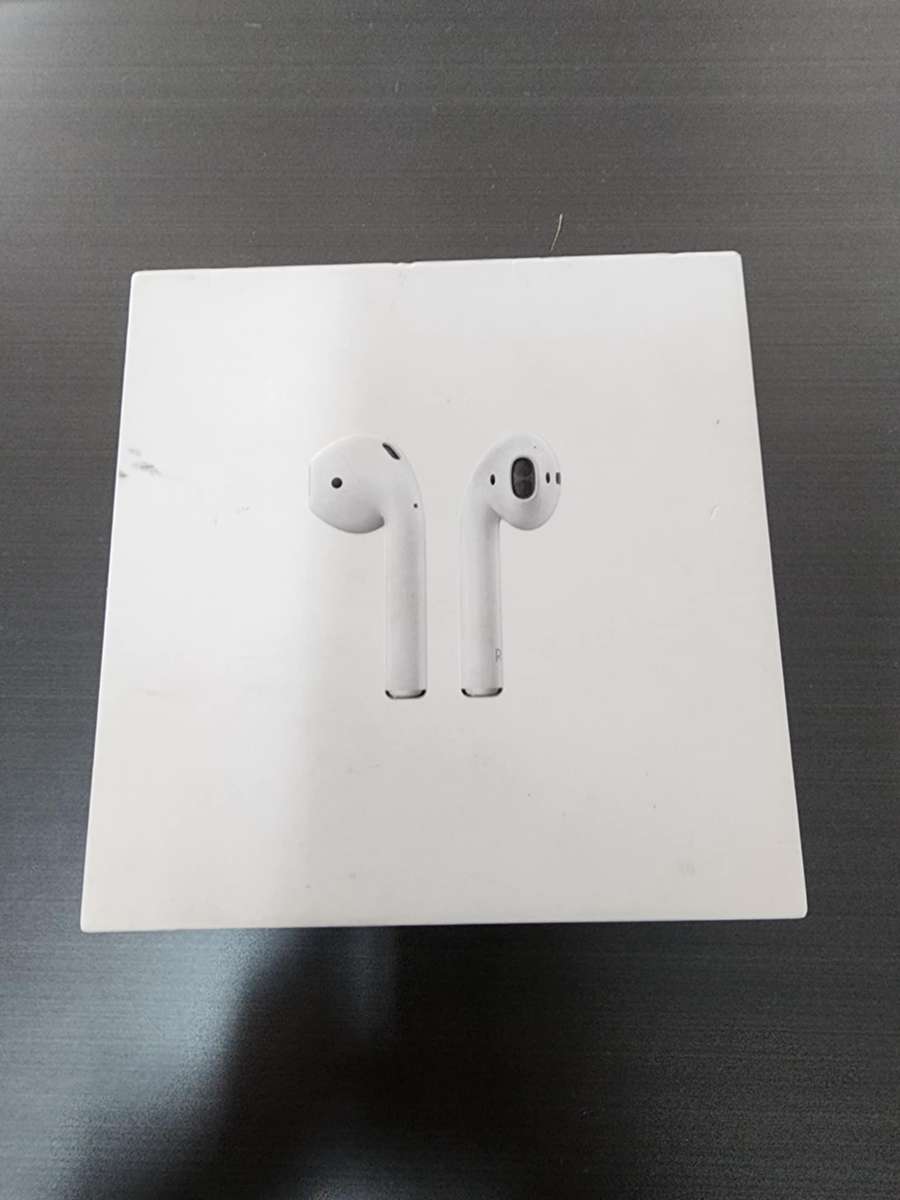 Apple Airpods One preowned