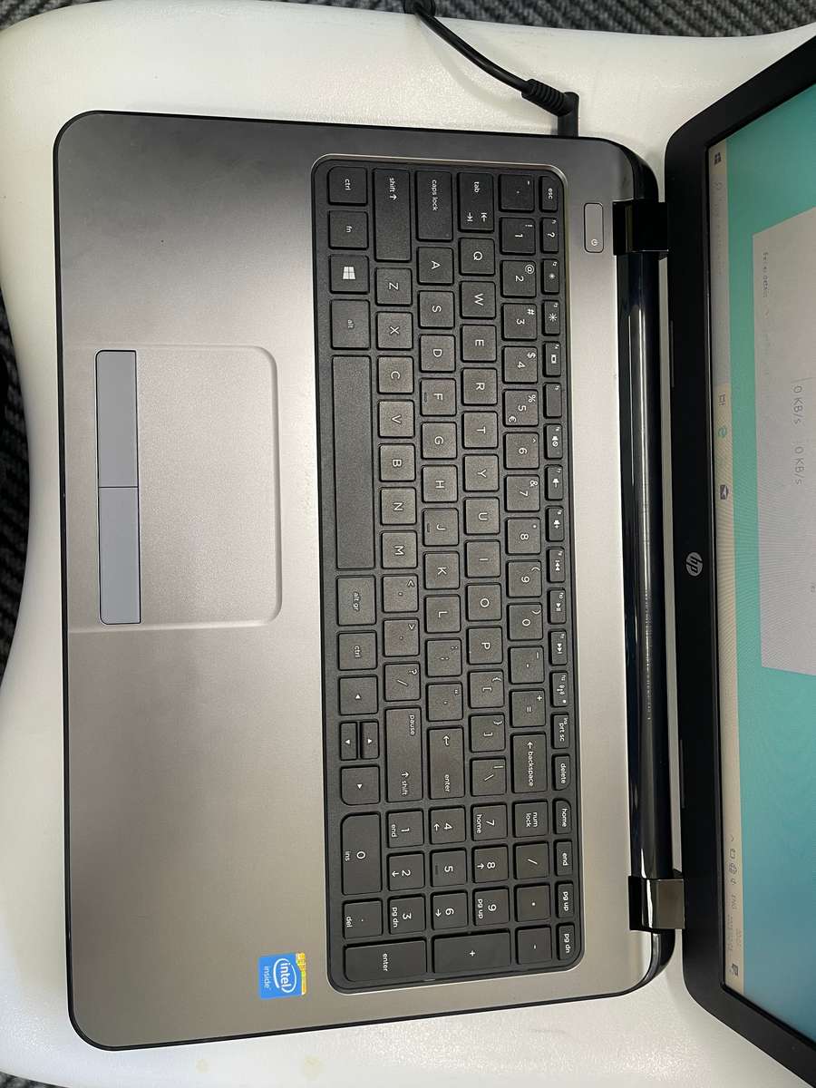 HP 250 Intel Celeron N2840  ( Battery not working )