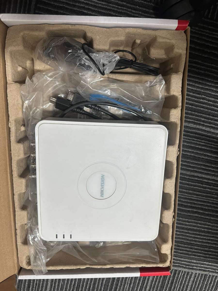8  Channel HIK Vision DVR