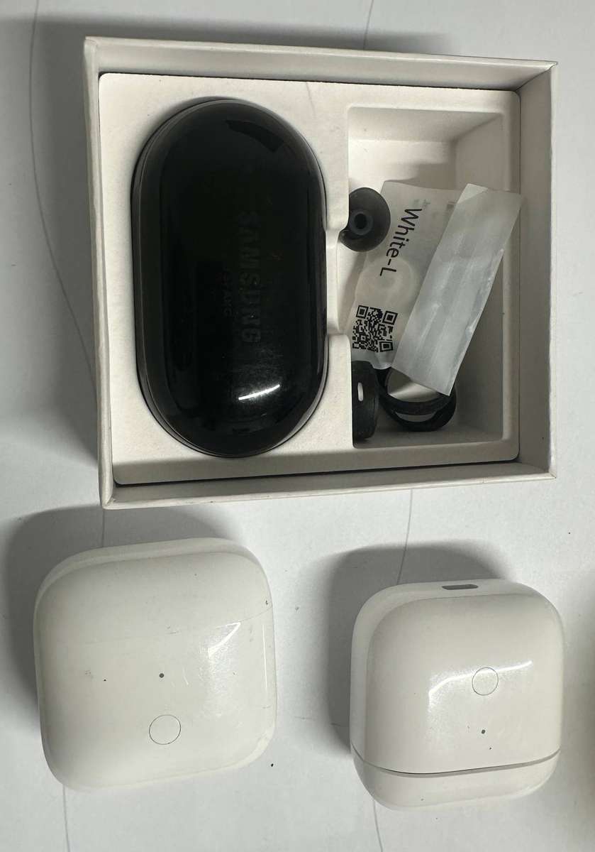 SPARES BUNDLE - 2 X REDMI BUDS 3 + 1 X BUDS PLUS