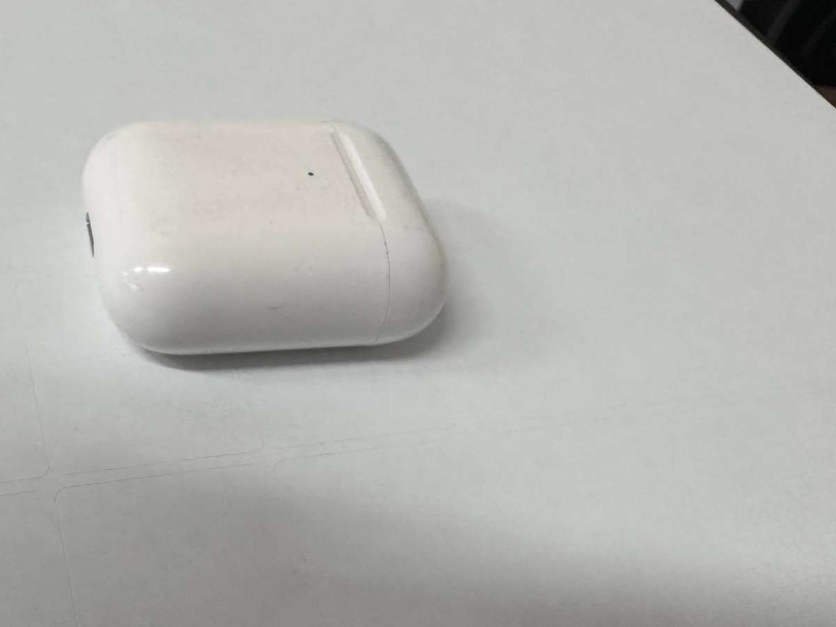 Apple Airpods 2nd Gen with Wireless Charging case - Original Apple Product