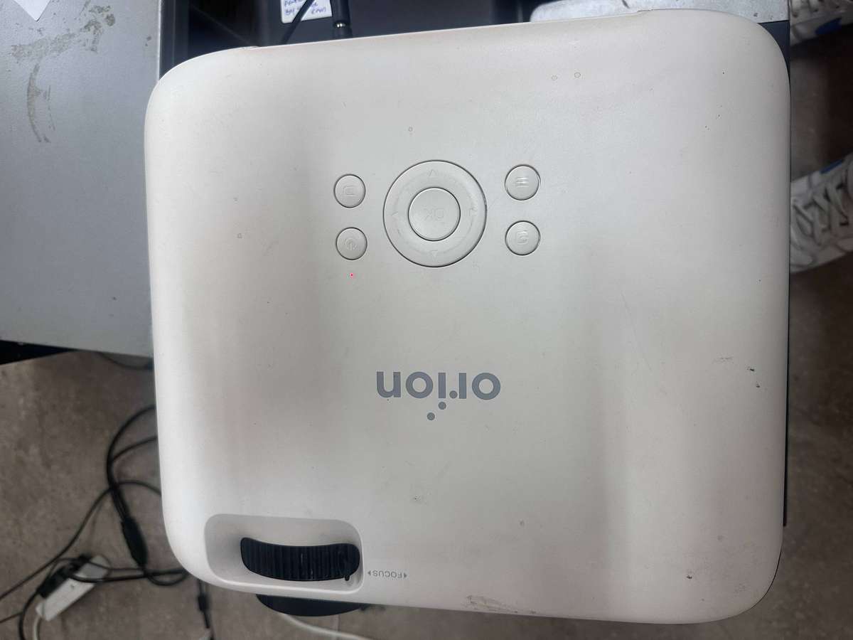 1 Repairs Clearance : Orion Projector