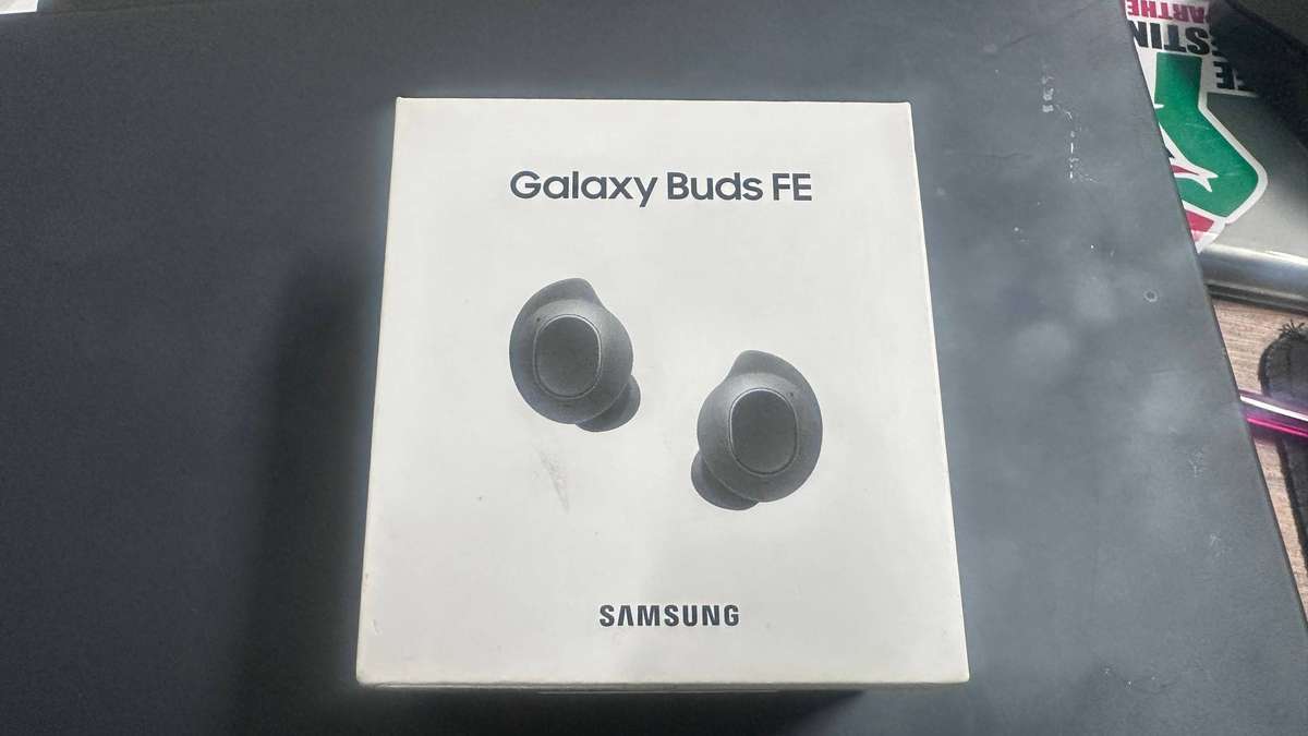 SAMSUNG BUDS FE