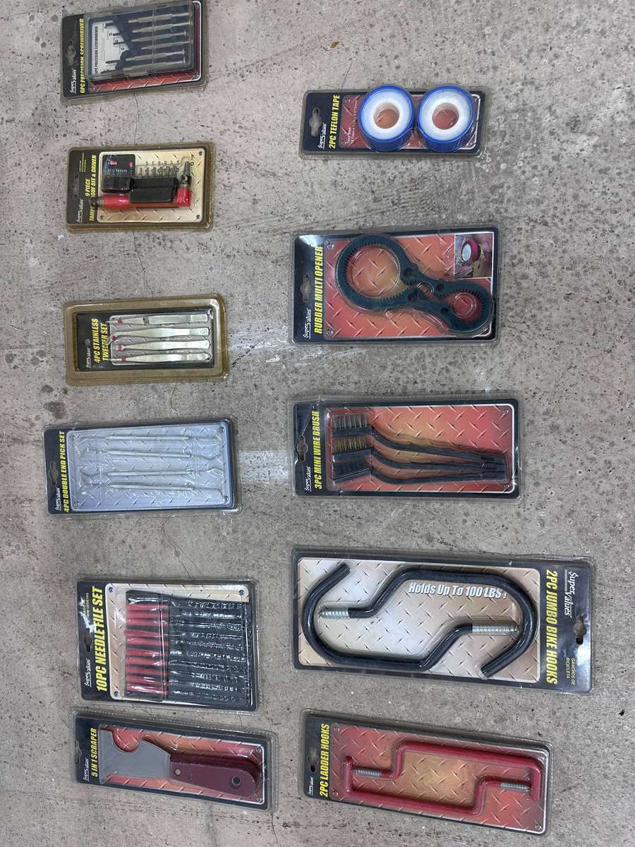 11 Pieces - Clearance - Hardware items