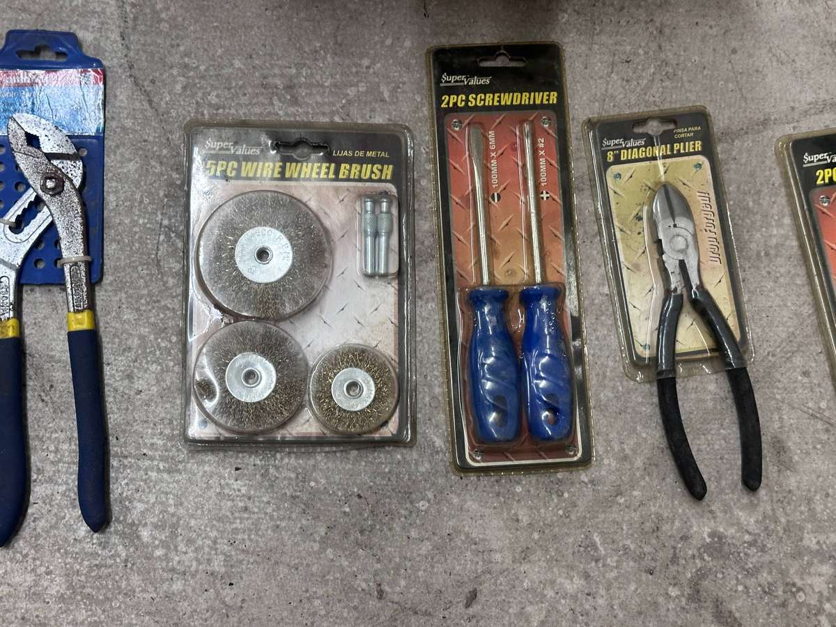 4 Piece- Clearance - Hardware items