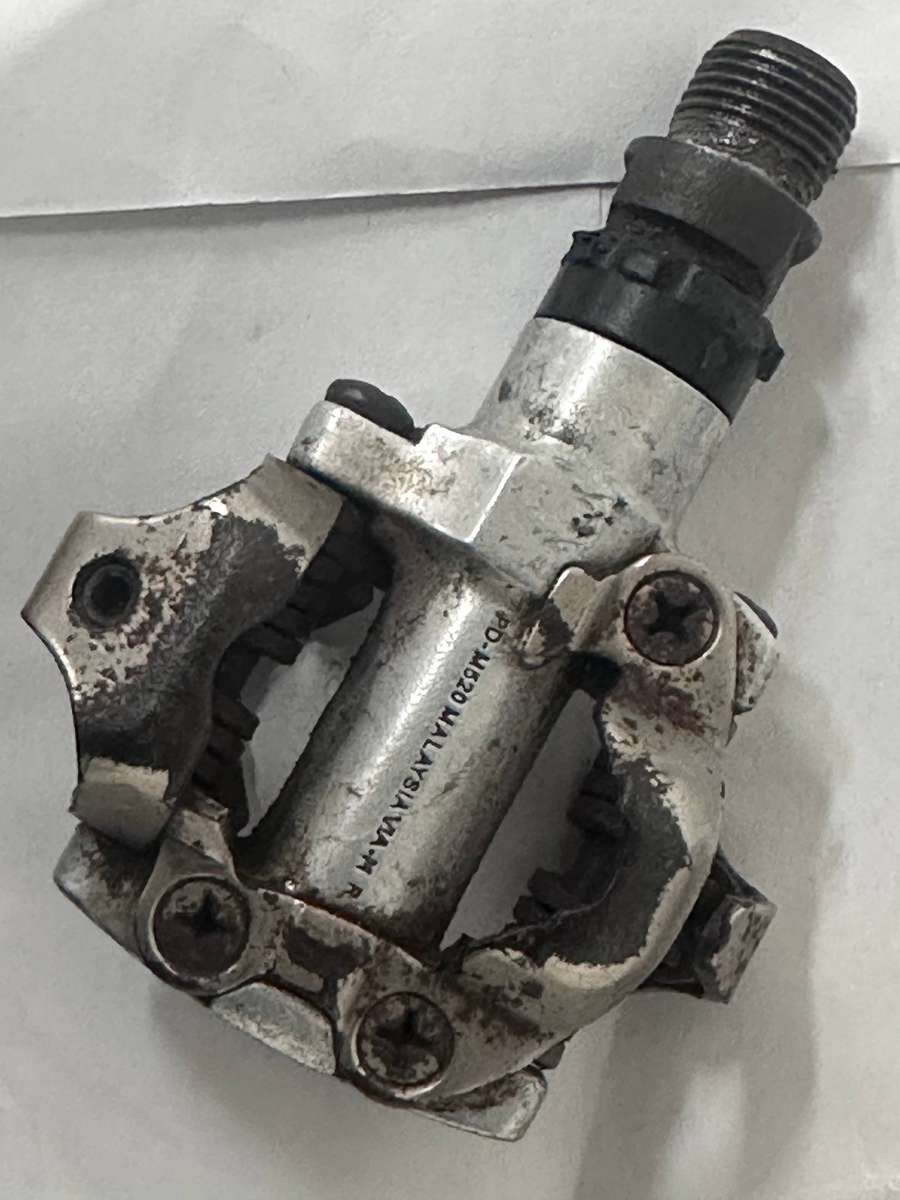 Shimano PD-M520 SPD Clipless MTB Pedals