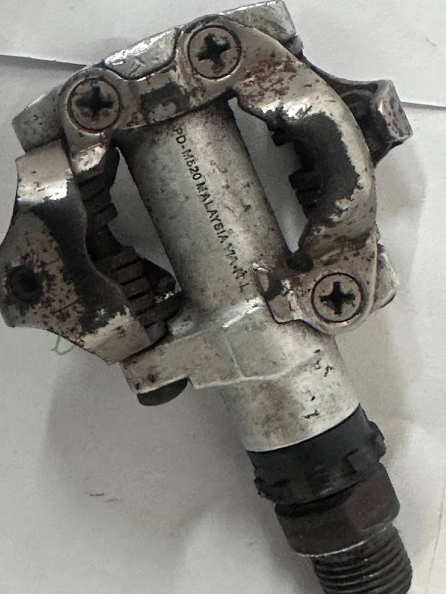 Shimano PD-M520 SPD Clipless MTB Pedals