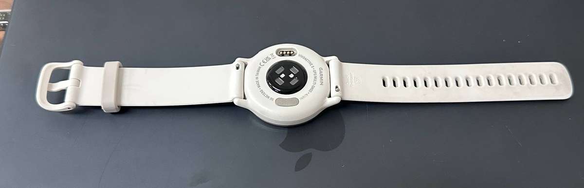 TRADE IN CLEARANCE  : GARMIN Vivo Active 5