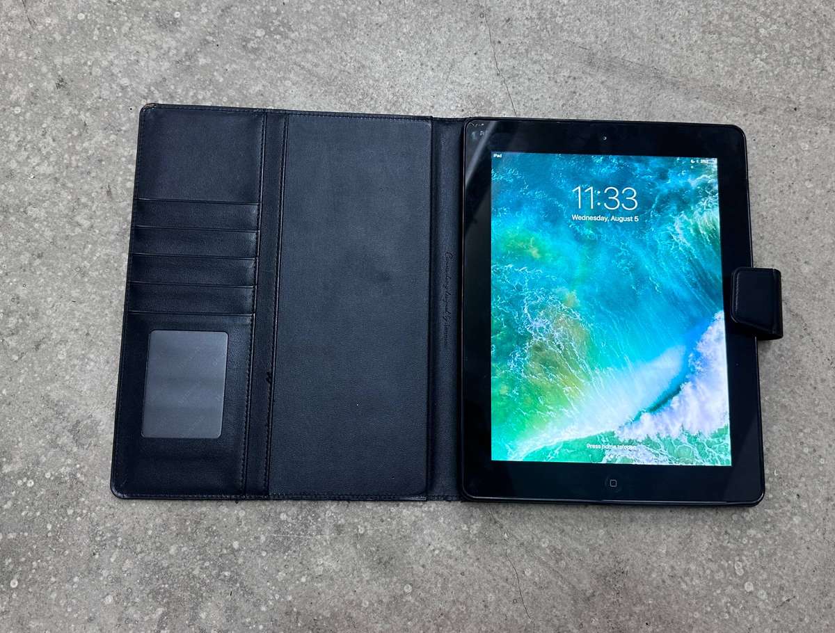 TRADE IN CLEARANCE  :IPad 4th Gen 16GB WiFi