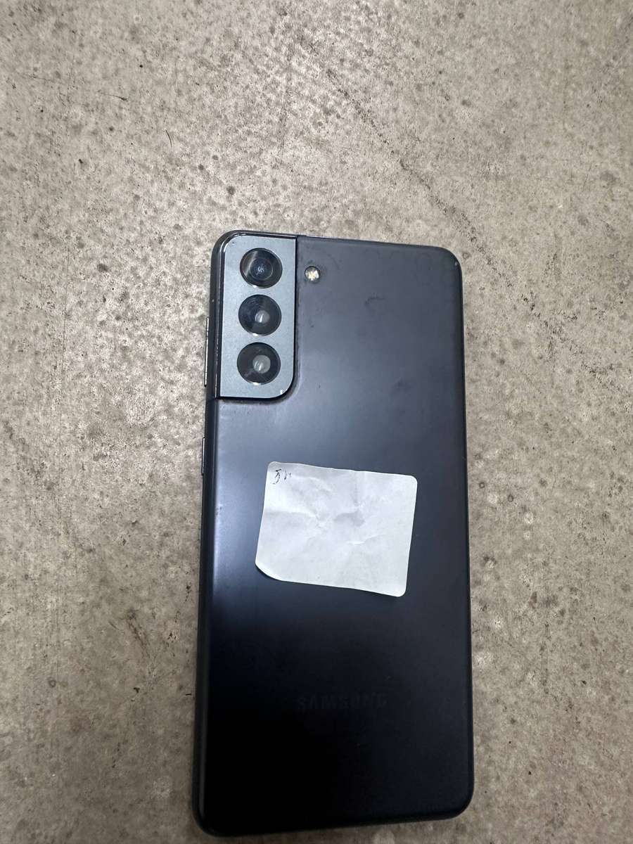 TRADE IN CLEARANCE  : SAMSUNG S21 5G 8GB RAM 256GB - CRACKED SCREEN