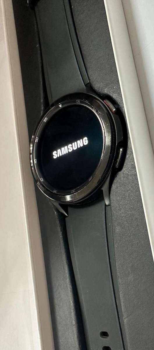 TRADE IN CLEARANCE  : Samsung Watch 4 Classic - 44MM