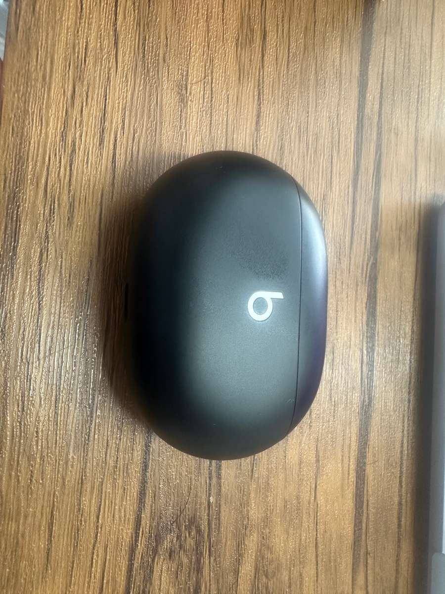 Clearance:  Beats  Studio Buds - Spares / repairs