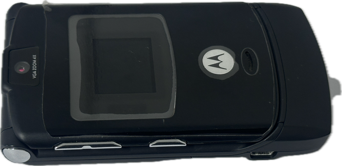 Retro Phone: Motorola RAZR V3 - Black
