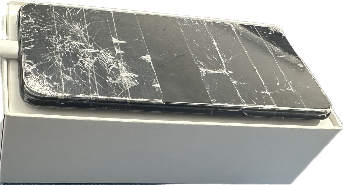 Oppo a 54s - Cracked Screen -  4 GB RAM - 128GB Storage