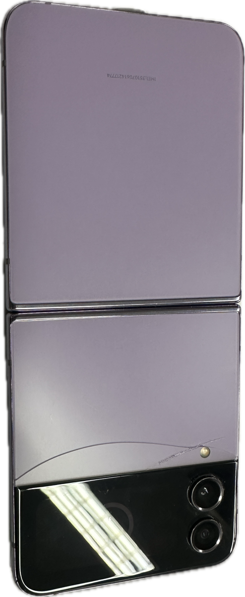 TRADE IN CLEARANCE  :  Samsung z flip 4 - Damaged Display