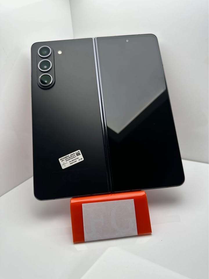 Samsung Z-Fold 5 256GB preowned