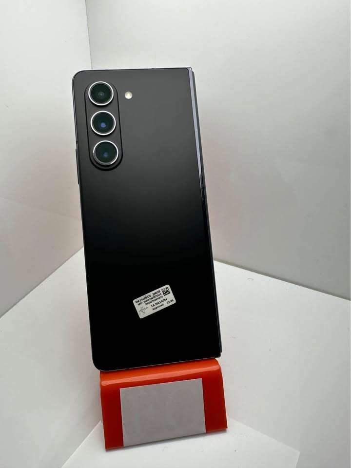 Samsung Z-Fold 5 256GB preowned