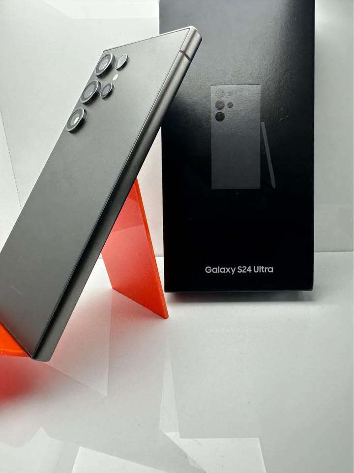 Samsung S24 Ultra 256GB preowned