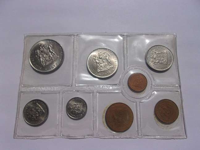 4 x SA Nickel R1 mint packs for 1 bid