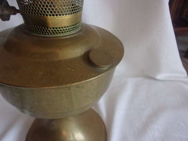 Vintage brass Aladdin 23 lantern with chimney, mantle & instructions