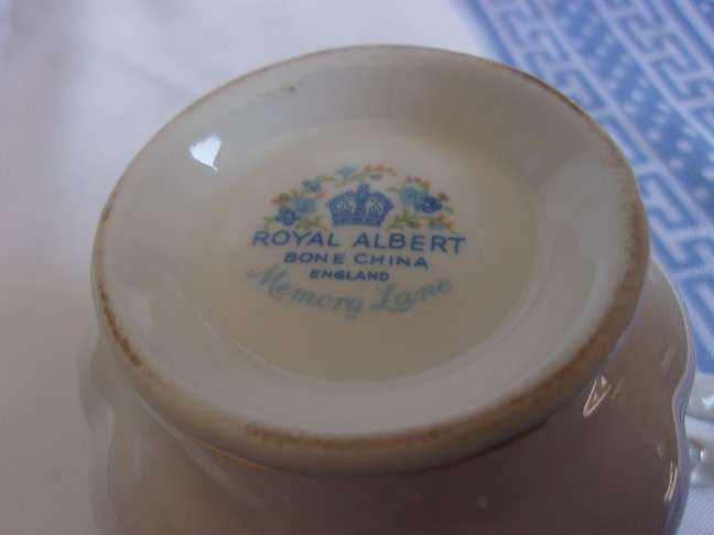 Vintage Royal Albert "Memory Lane" tea trio