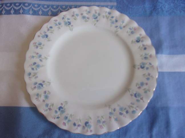 Vintage Royal Albert "Memory Lane" tea trio
