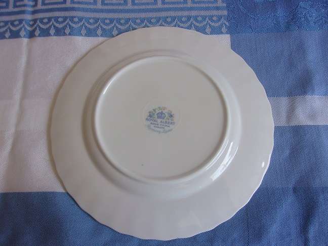 Vintage Royal Albert "Memory Lane" tea trio